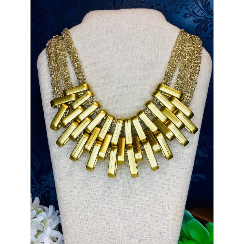 Multilayer Geometric Statement Necklace - Picture 6 of 8